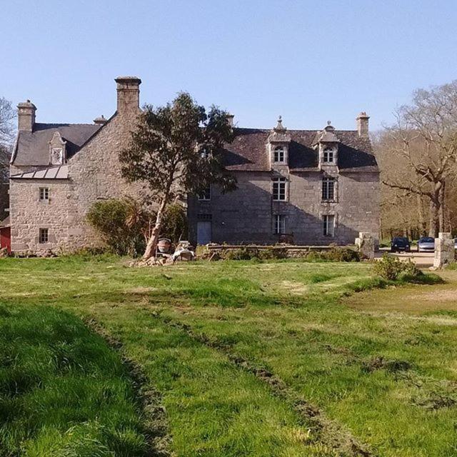 Les cabanes de Kermenguy Cleder Bagian luar foto